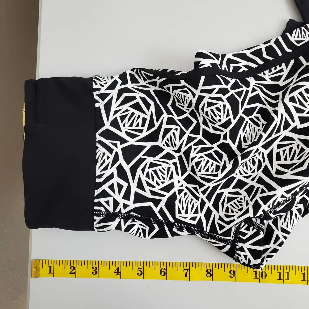 Lululemon Leggings‎ Womens Size 2 Real Quick Crop Full-On Luxtreme Posey Black